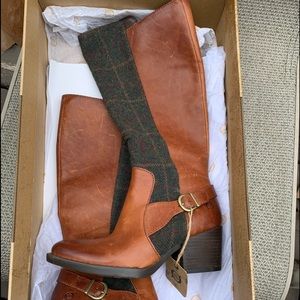 Hillman Tan Cognac Wool 6.5 M. NWT